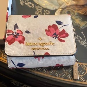 Kate spade new york wallet